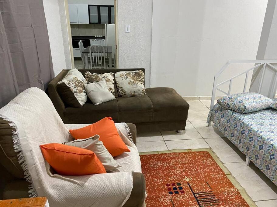 Casa S Benedito Familiar -6Min Basilica Aparecida Aparecida  Buitenkant foto