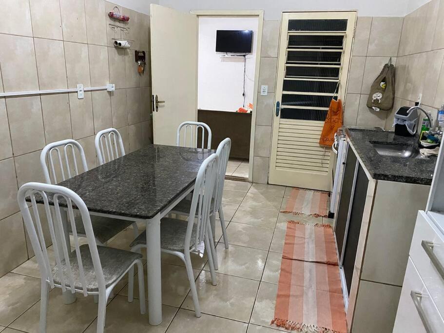 Casa S Benedito Familiar -6Min Basilica Aparecida Aparecida  Buitenkant foto